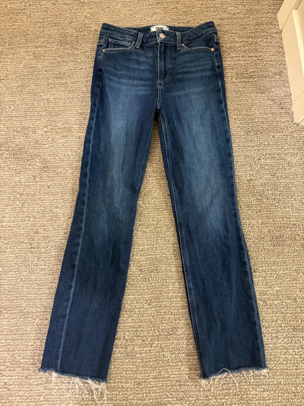 PAIGE Cindy Straight Leg Jeans Dark Wash Raw Hem Size 26 Mid Rise Stretch Denim